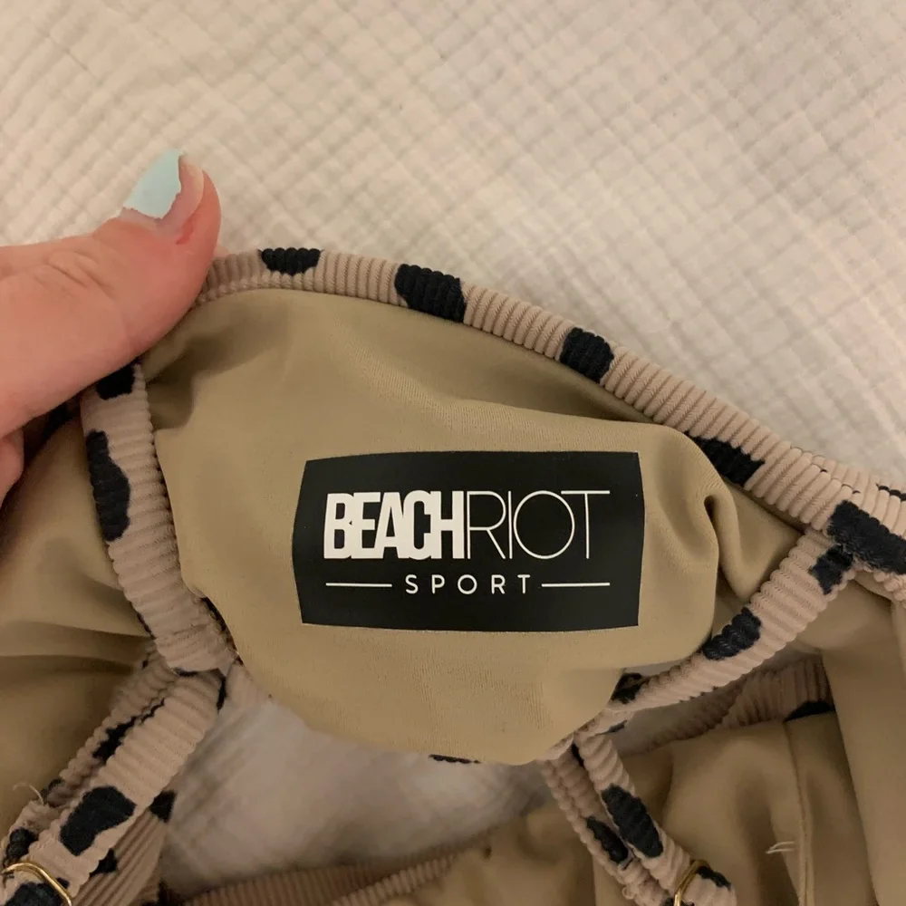 Beach Riot Set - Picture 7 of 7